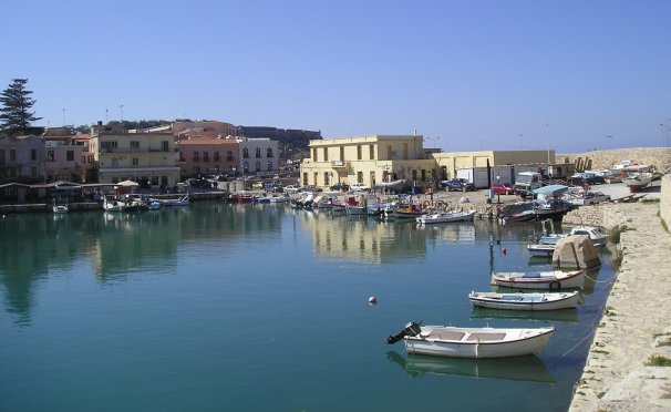 Rethymon harbour